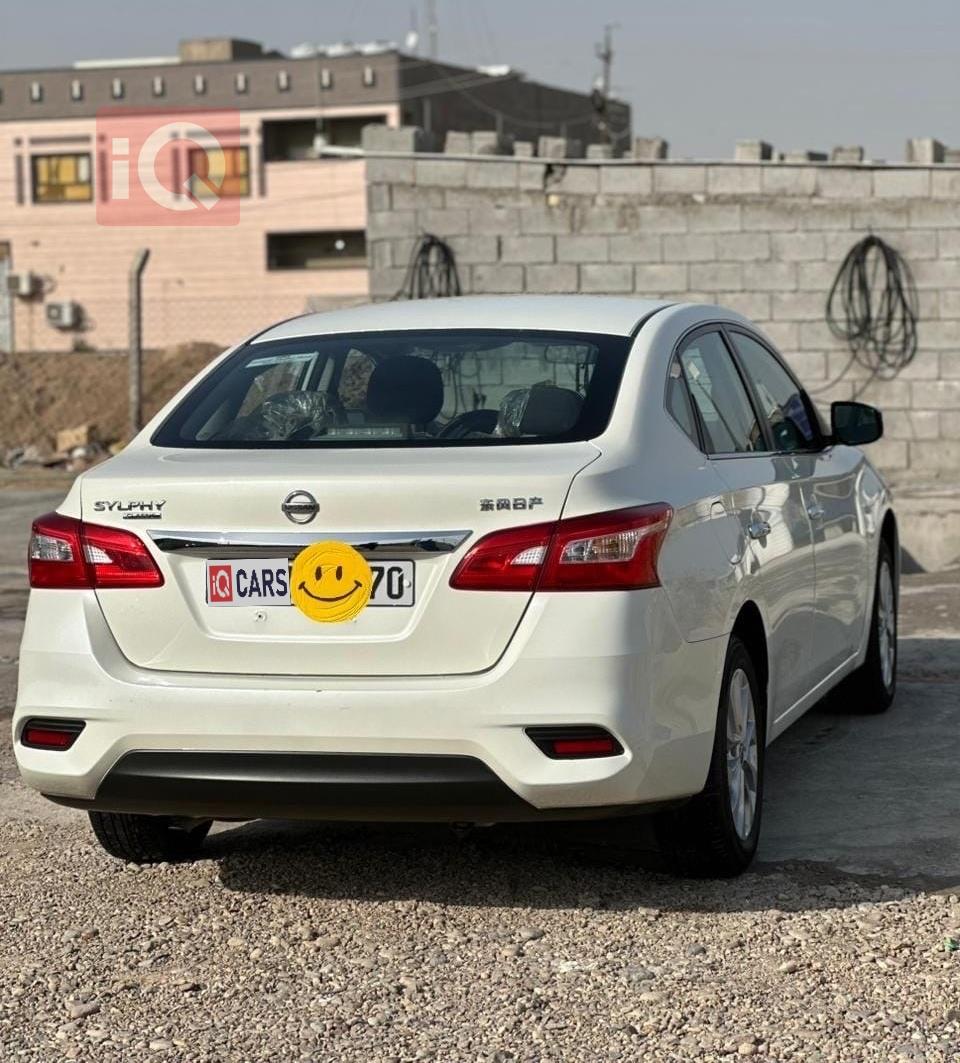 نيسان سنترا